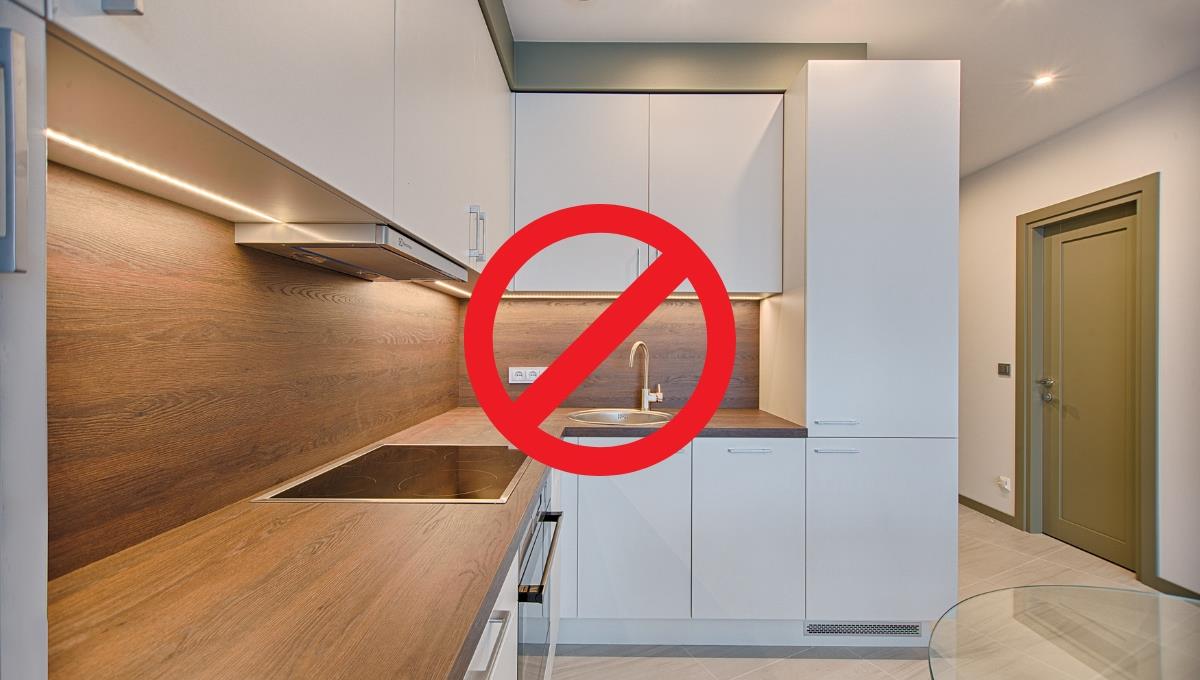 Los muebles de madera clara son cosa de abuelas: la tendencia en decoración que marca el 2025