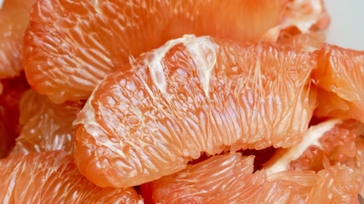 La fruta tropical repleta de vitaminas que limpia las arterias de forma natural 